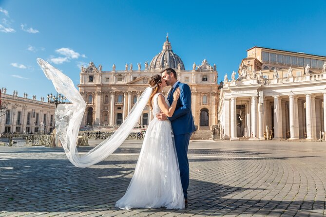 Rome: Private Photoshoot at Vatican and Castel Sant'Angelo - Posing direction: the difference between cute and flattering