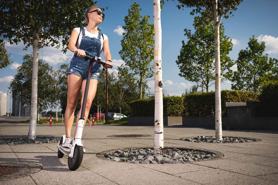 Rome: Rent an E-Scooter - Your 4-hour Rome game plan: Colosseum, Trevi, Pantheon and stops between