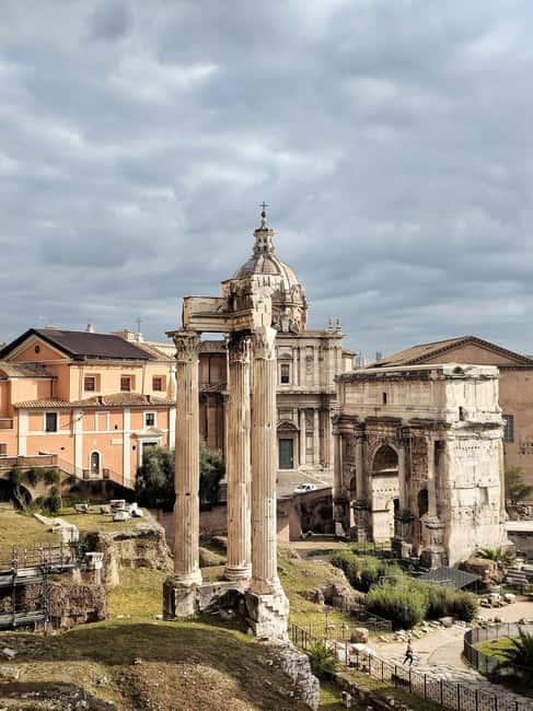Rome: Reserved entrance- Colosseum, Roman forum and Palatine - Who this fits best (and who should reconsider)