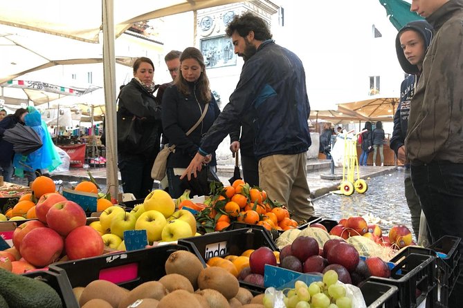 Rome: Rione Parione Private Walking Food Tour - Campo de’ Fiori Market: seasonal fruit and thin-crust pizza