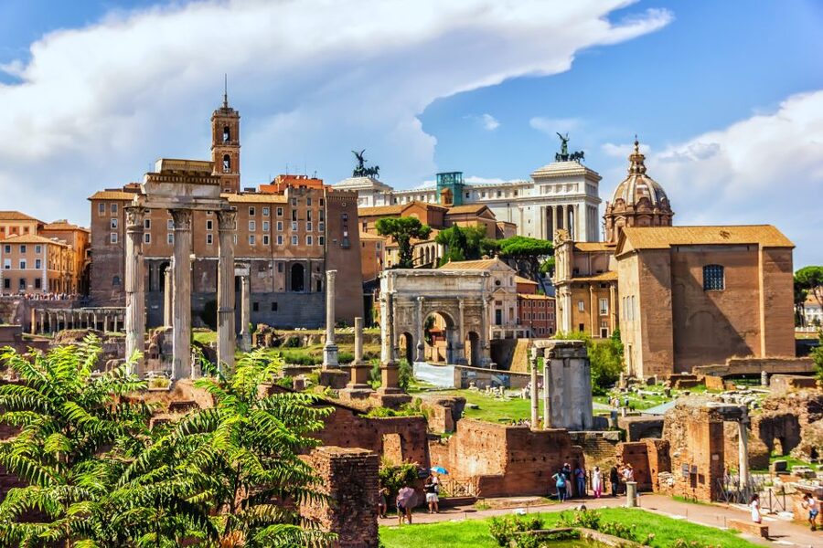 Rome: Roman Forum and Palatine Hill Licensed Guided Tour - Why the licensed guide matters more than you think