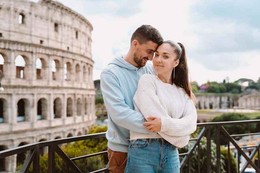 Rome: Romantic Couple Photoshoot Experience at the Colosseum - Key things I’d pay attention to