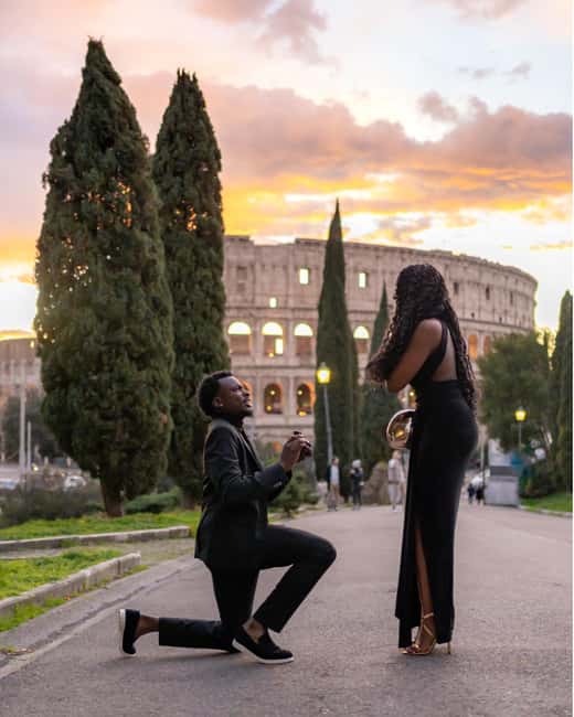 Rome: Romantic Proposal PhotoShoot - Why a secret Rome proposal photoshoot works by the Colosseum