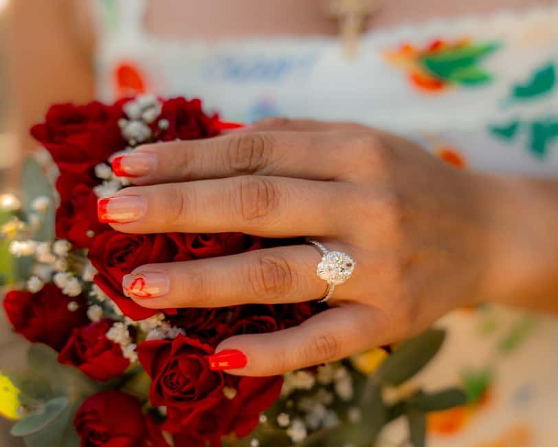 Rome: Romantic Proposal PhotoShoot - Giardinetto del Monte Oppio: the focused 15-minute photo moment