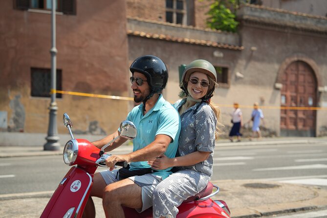 Rome’s Highest Hills Skyline Vespa Tour with Driver and Photo - Colosseum to Spanish Steps: Landmark Rome in a Tight Window