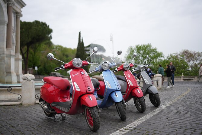 Rome’s Highest Hills Skyline Vespa Tour with Driver and Photo - Il Fontanone on Gianicolo Hill: When the Photos Get Better