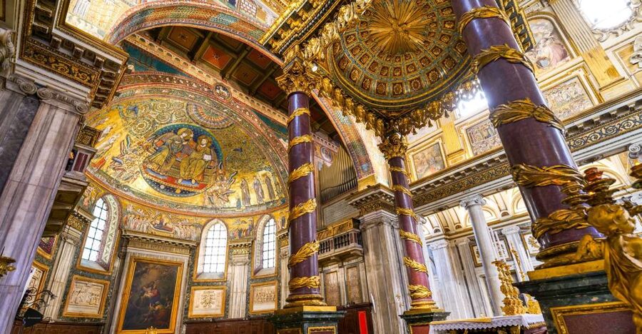 Rome: Santa Maria Maggiore and Panoramic Dome Guided Tour - Inside Santa Maria Maggiore: mosaics, symbolism, and a holy door moment