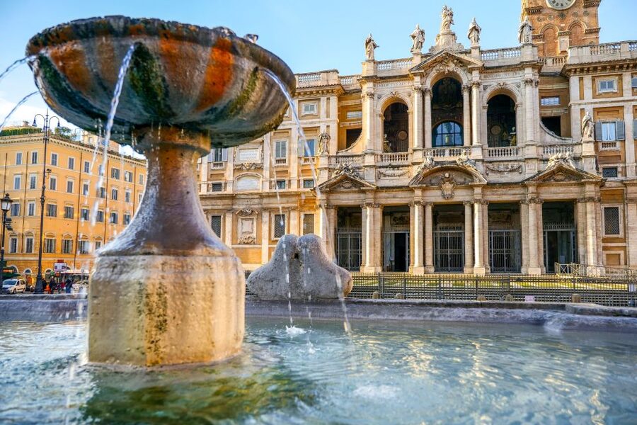 Rome: Santa Maria Maggiore and Panoramic Dome Guided Tour - Loggia of Blessings and the Room of the Popes: why these names matter