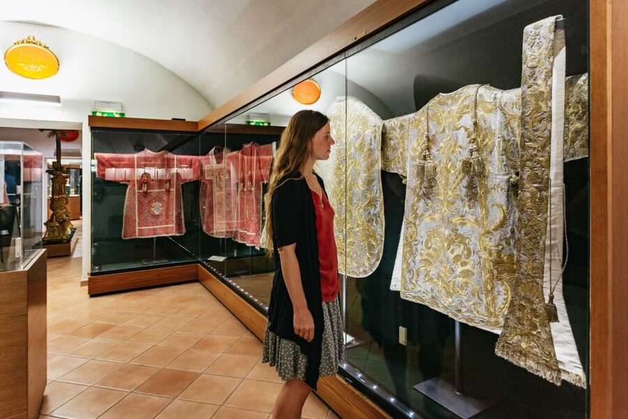 Rome: Santa Maria Maggiore Basilica Guided Tour - The Liberian Historical Museum stop that ties it together