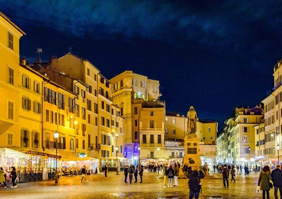 Rome Secrets: Dark History & Tasty Bites Tour - Roman pizza and wine: how the tour stays fun while it gets dark