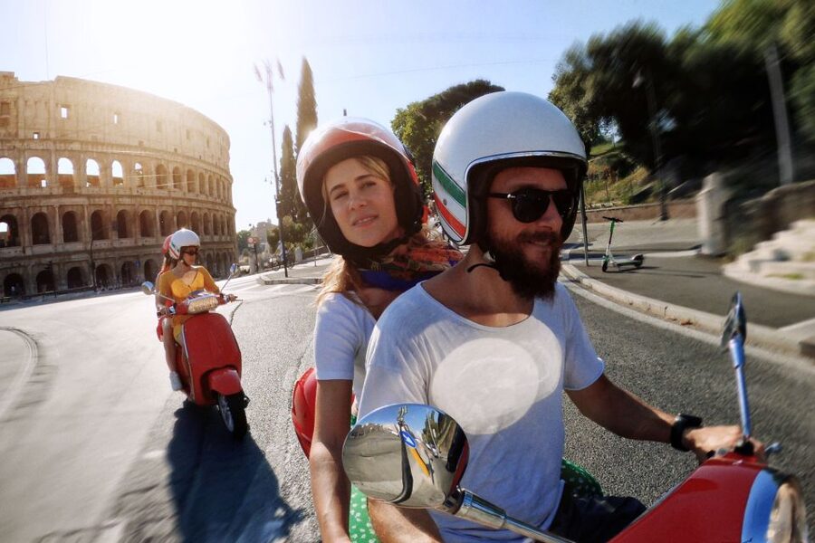 Rome: Self-Driven Sightseeing Tour by Vespa - Meeting up, licenses, and the scooter reality check