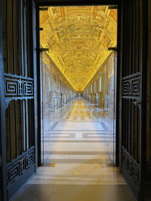 Rome: Sistine Chapel & Vatican Tour with Pre-Opening Access - Sistine Chapel with a local guide: Michelangelo’s moment, plus context