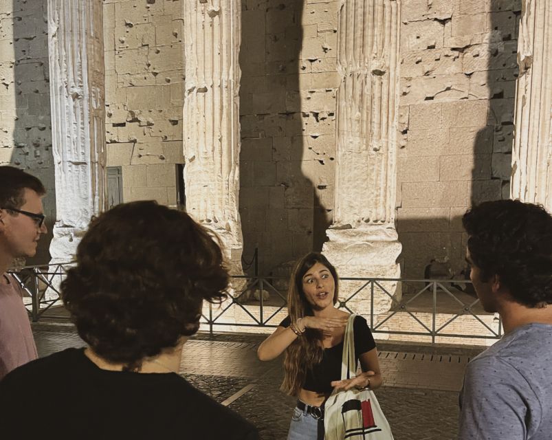 Rome: Small-Group City Highlights Moonlight Walking Tour - Meeting up: starting points that put you close to the action
