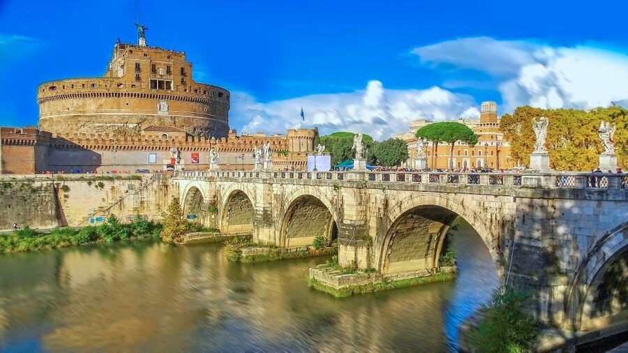 Rome: Small Group Guided Tour of Castel Sant'Angelo - Castel Sant’Angelo Has a Built-In Plot Twist