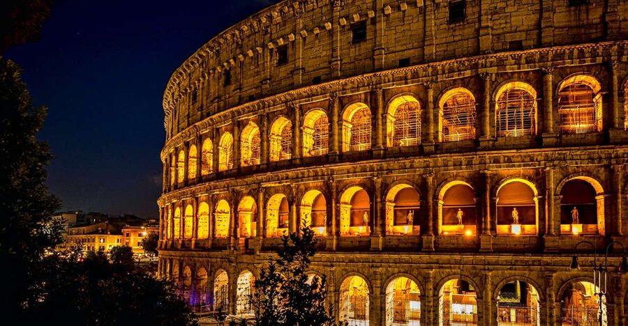 Rome: Small-Group Night Tour with Pizza and Gelato - Pizza and gelato are not just snacks here