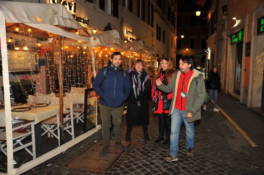 Rome: Spanish Steps, Trevi, Navona and Pantheon Sunset Tour - Pace and walking comfort: what 2 hours actually feels like
