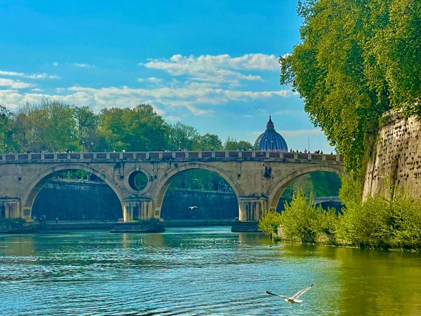 Rome Squares and Fountains Tour & River Boat Hop On Hop Off - Hidden alleys toward Ponte Sant’Angelo: finishing with Tiber views