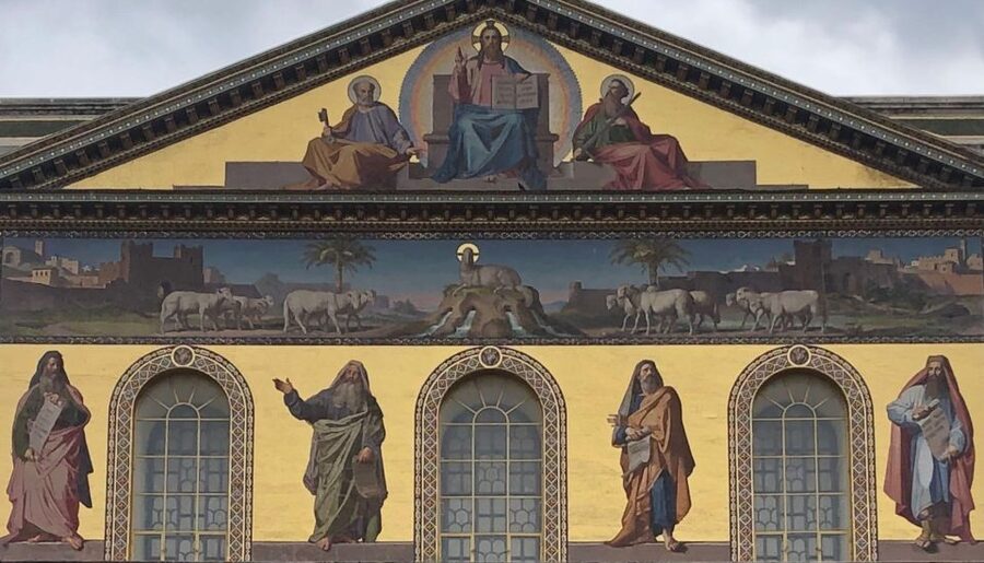 Rome: St Paul's Basilica, Sarcophagus, & Major Basilica Tour - Paul’s tomb and the relics: the story behind the sarcophagus