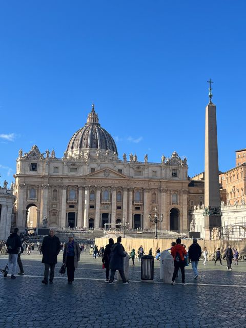 Rome: St. Peter's Basilica and Papal Grottoes Guided Tour - Getting inside St. Peter’s Basilica without wasting your time