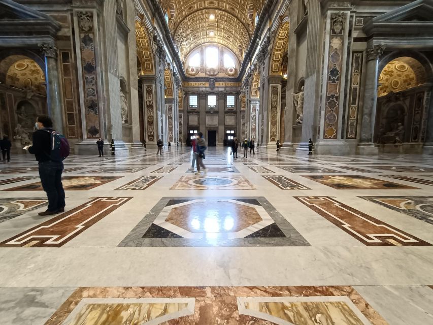 Rome: St. Peter's Basilica Guided Tour with Papal Tombs - Michelangelo’s Pietà and Bernini’s Baldachin: The Stops That Feel Like Theater