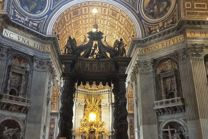 Rome: St. Peter’s Basilica, La Pietà & Papal Tombs Guided Tour - Stop 3: Vatican Grottoes—St. Peter’s resting place, ancient walls, and frescoes