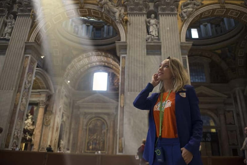 Rome: St. Peter's Basilica Tour with Dome and Papal Tombs - Small rules that matter more than you think (dress, bags, and behavior)