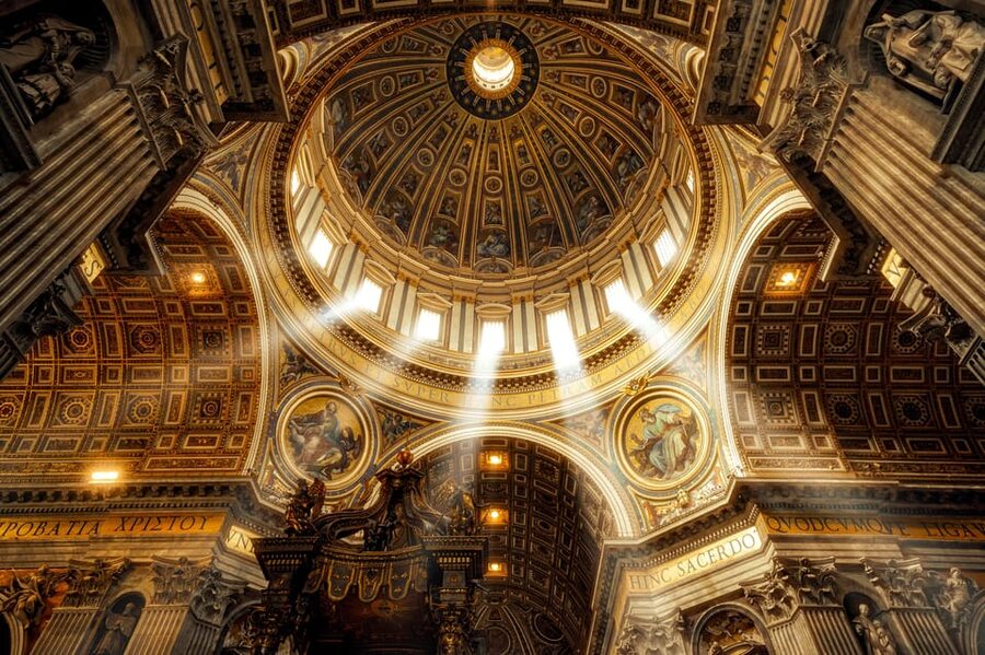 Rome: St Peter's Basilica Tour with Optional Dome Access - The art anchors: Michelangelo’s Pietà and Bernini’s Baldacchino