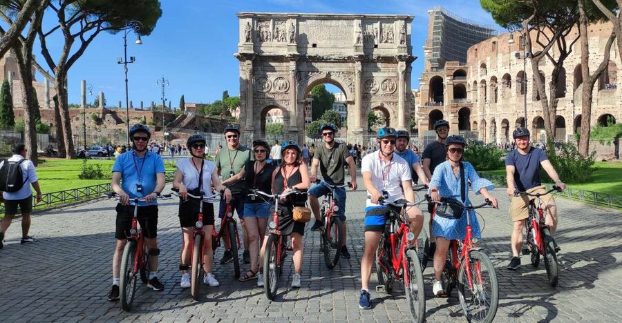 Rome: Standard or E-Bike Highlights Guided Tour - Pantheon Stop: The Architecture Break That Makes Rome Make Sense