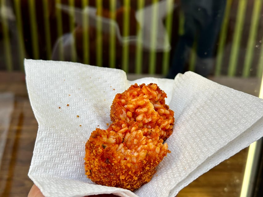 Rome Street Food: Delights at Campo dei Fiori & Ghetto Area - Largo di Torre Argentina and Area Sacra di Largo Argentina: finish with gelato