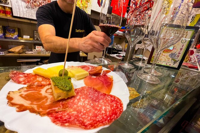 Rome Super Local Street Food Tour in Old Monteverde Neighborhood - Stop 2: The market rules on Via Felice Cavallotti