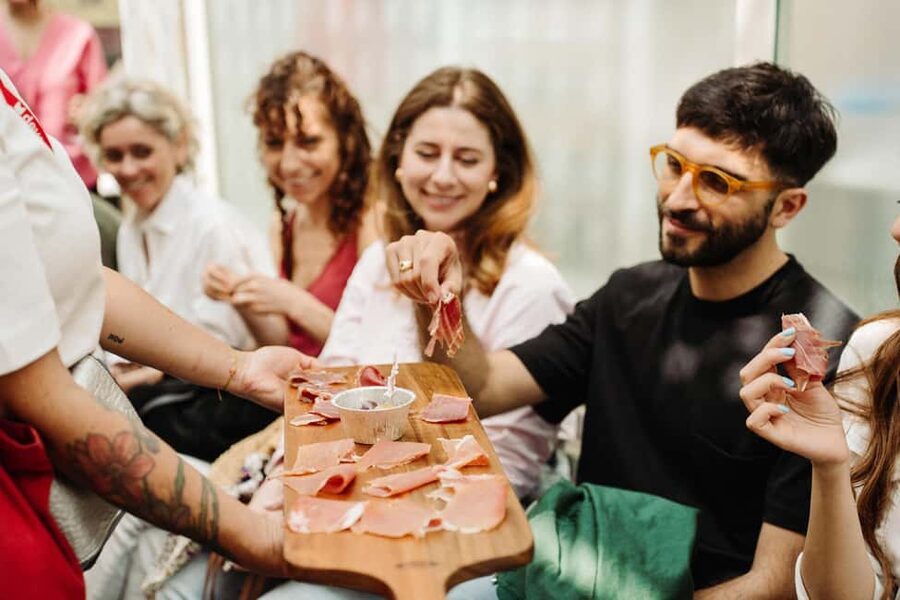 Rome: Testaccio Food & Market Tour with Pasta & Wine - Starting at Piazza di Santa Maria Liberatrice (and why the meeting point matters)