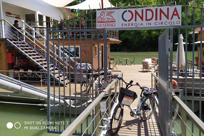 Rome Tiber cycle path: Electric & Muscle Rental Bike - Price and Value: Why $12.01 Can Add Up (or Not)
