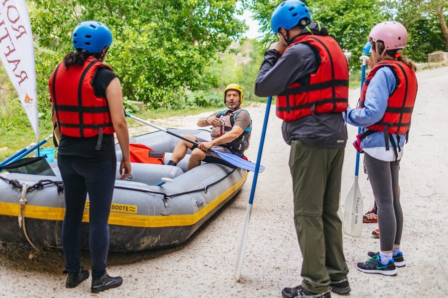 Rome: Tiber River Urban Rafting Tour with Roman Pizza - Price and Value: Why $47 for 2 Hours Can Make Sense in Rome