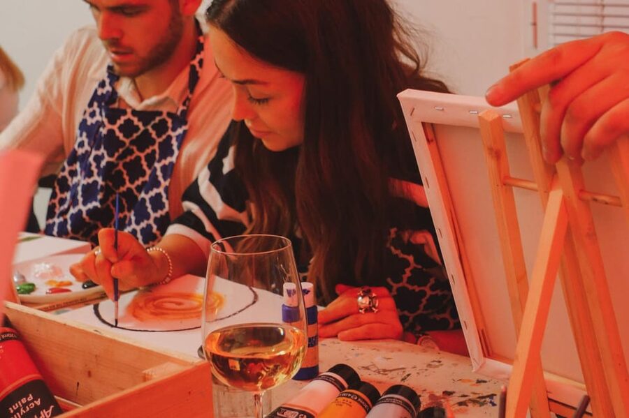 Rome: Tipsy Painting Class with Fine Wine and Arts - Instructor coaching: how the steps actually land