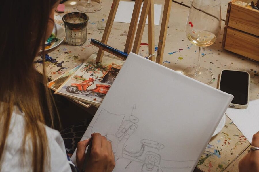 Rome: Tipsy Painting Class with Fine Wine and Arts - Practical tips before you go (so your painting night goes smoothly)