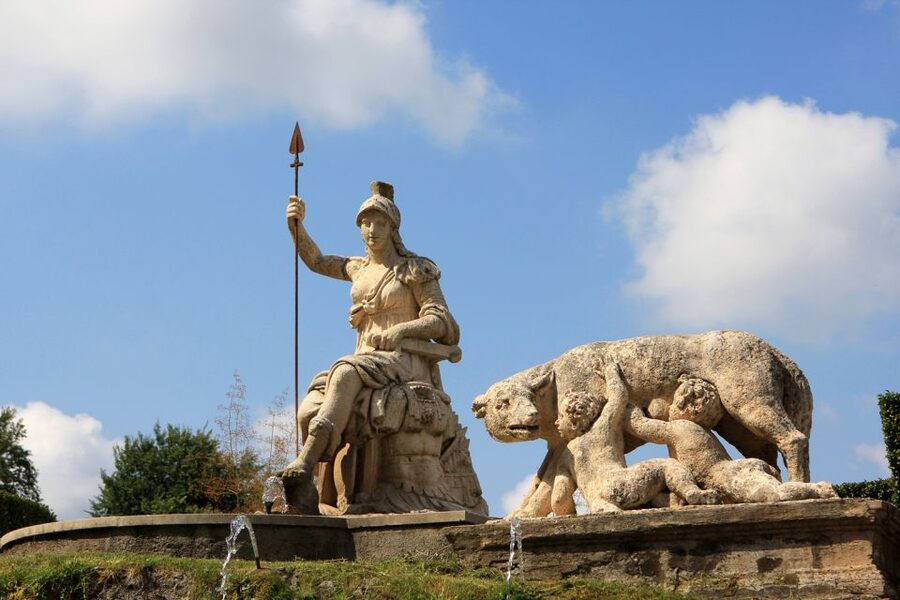 Rome: Tivoli Day Trip with Villa d'Este and Villa Adriana - Transportation and the Group Dynamic (What It Feels Like)