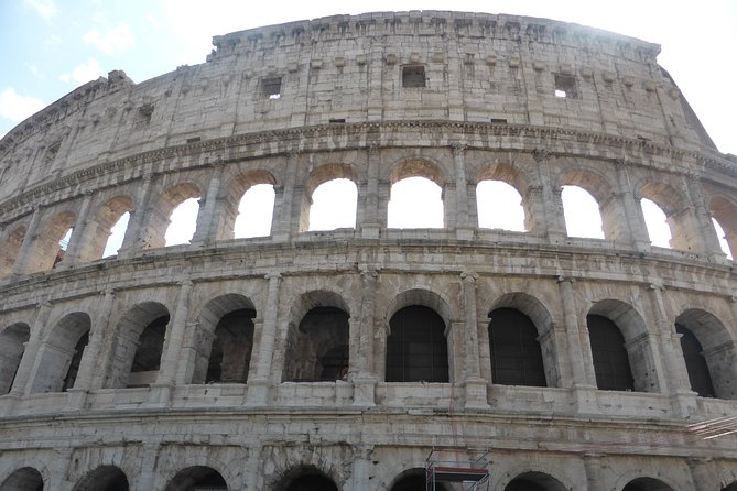 Rome to Fiumicino airport - Private Transfer - Mobility needs and child seats: what’s included vs. what’s on request
