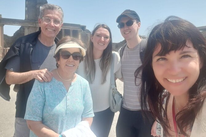 Rome to Pompeii Guided Tour with Wine & Lunch by High Speed Train - Rome to Naples by high-speed train: the real win for your time