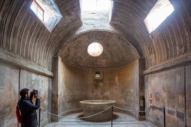 Rome to Pompeii, Sorrento & Capri: 2-Day South Italy Tour - When Blue Grotto Doesn’t Work: Faraglioni and Capri Town Time
