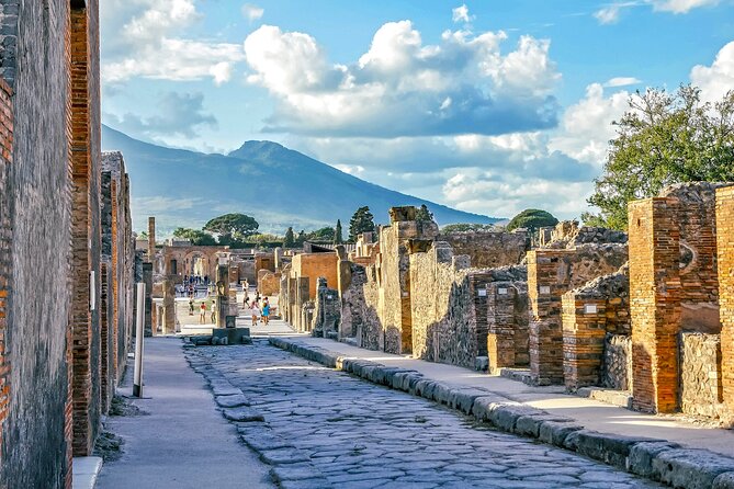 Rome to Pompeii, Sorrento & Capri: 2-Day South Italy Tour - Pace, Bus Time, and Guide Handoffs: The Real-Life Tradeoffs