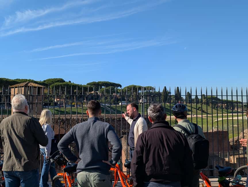 Rome: Top 10 Highlights Guided Tour by Bike or E-Bike - Trajan’s Column and Piazza Venezia: big Rome energy