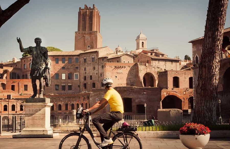 Rome: Top Highlights & Hidden Gems Tour by Cannondale E-Bike - Piazza Navona and the Roman Connections You Can Feel