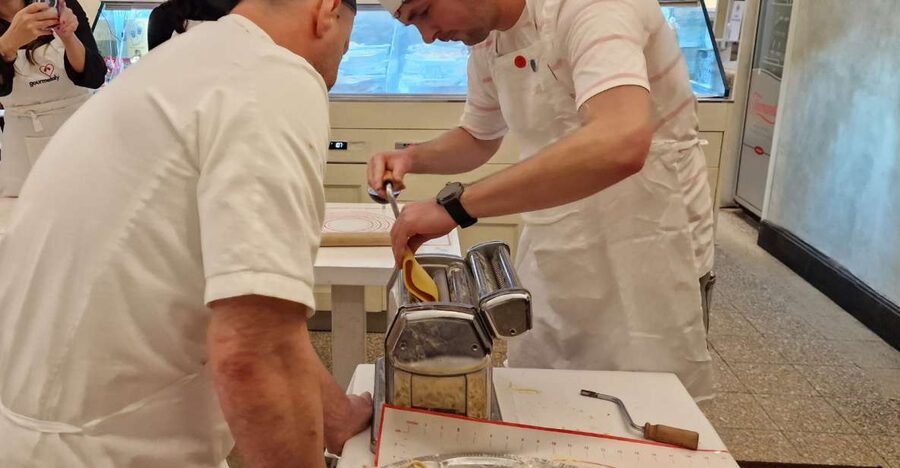 Rome: Traditional Cooking Class in the Jewish Ghetto - What the class feels like in the kitchen (hands-on pacing, not a lecture)