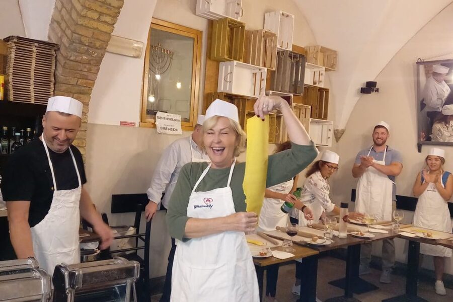 Rome: Traditional Cooking Class in the Jewish Ghetto - Where you meet and what to plan for timing-wise