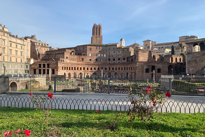 Rome: Trajan's Market Experience with Elevator Option - Using the City App Audioguide on Your Smartphone