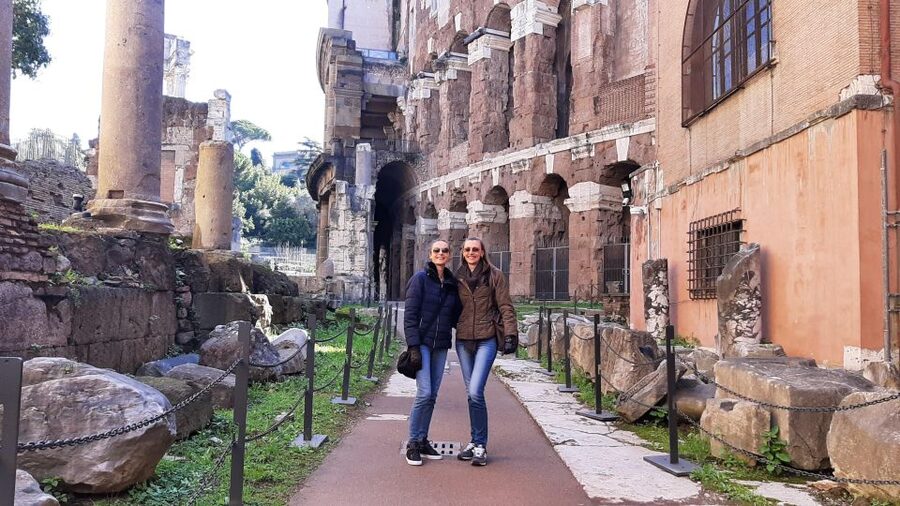 Rome: Trastevere and Jewish Ghetto Street Food Walking Tour - Starting at Piazza Benedetto Cairoli: The First Bite Sets the Tone