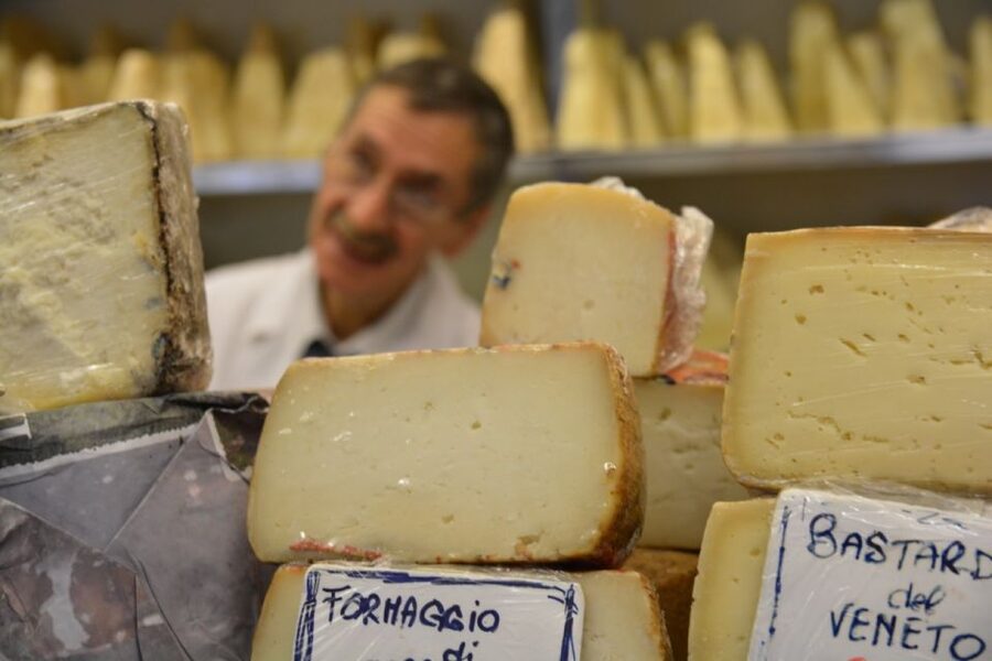 Rome: Trastevere Food and Wine Tasting Tour - Key things to know before you go