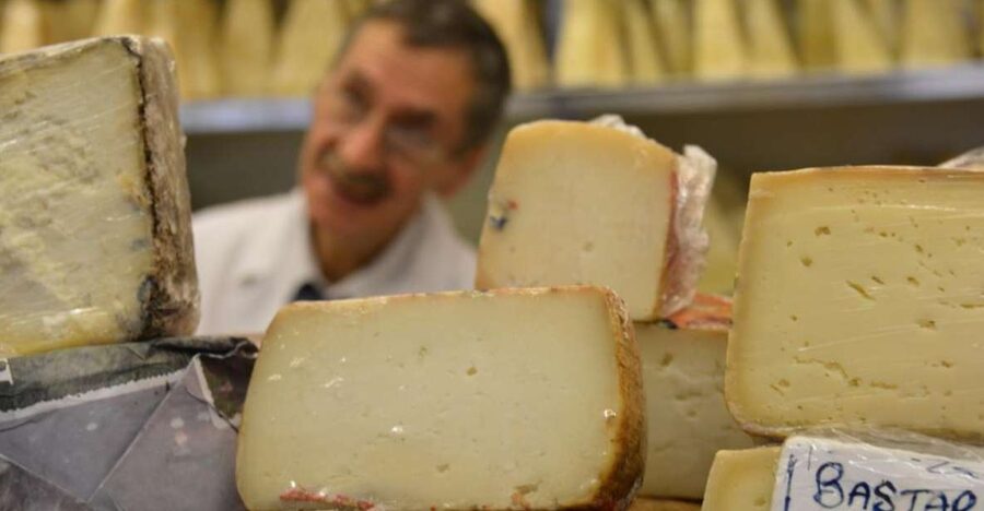 Rome: Trastevere Food and Wine Tasting Tour - Why Trastevere Food Works So Well in 3.5 Hours