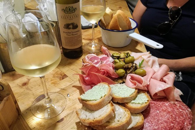 Rome: Trastevere Food Tour Wine Tasting and Local Expert Guide - Vegetarian-Friendly Without Making It Weird