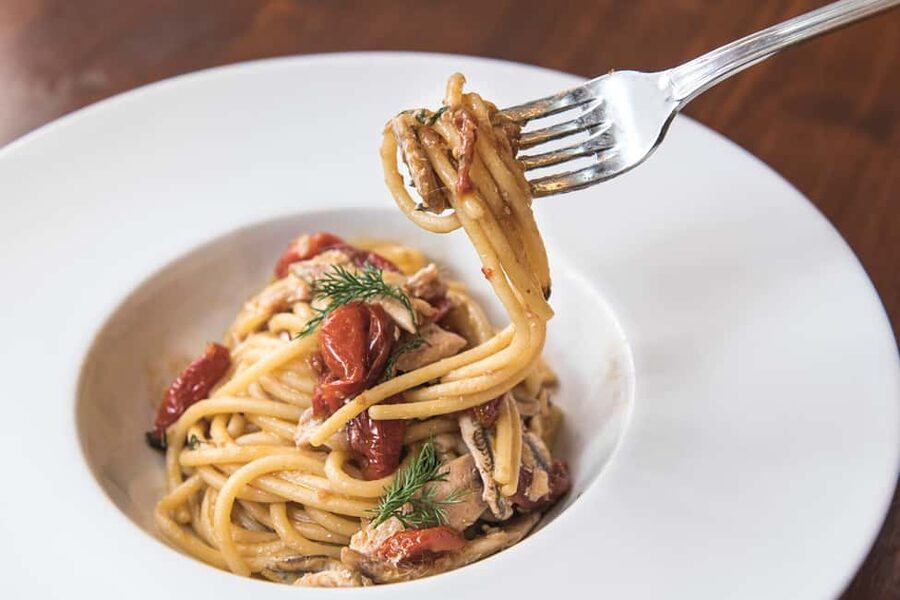 Rome: Trastevere Guided Food and Wine Tour with 20+ Tastings - Starting at Trapizzino: you pick the filling, then wine joins in